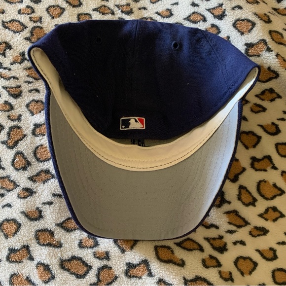 Men’s Yankee Cap - Picture 3 of 4